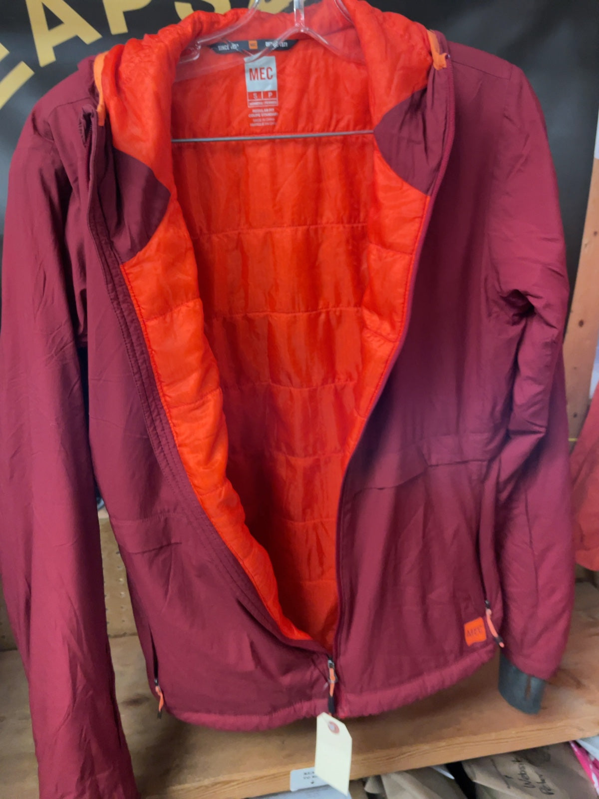 MEC Hooded Insulated Jacket Size S