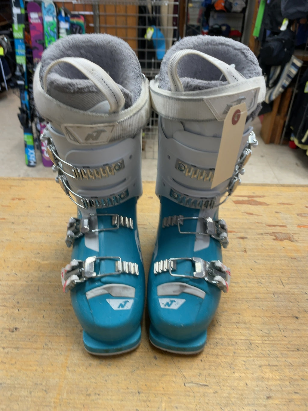 Nordica Speedmachine J 4 Size 23.5 Women's Ski Boots