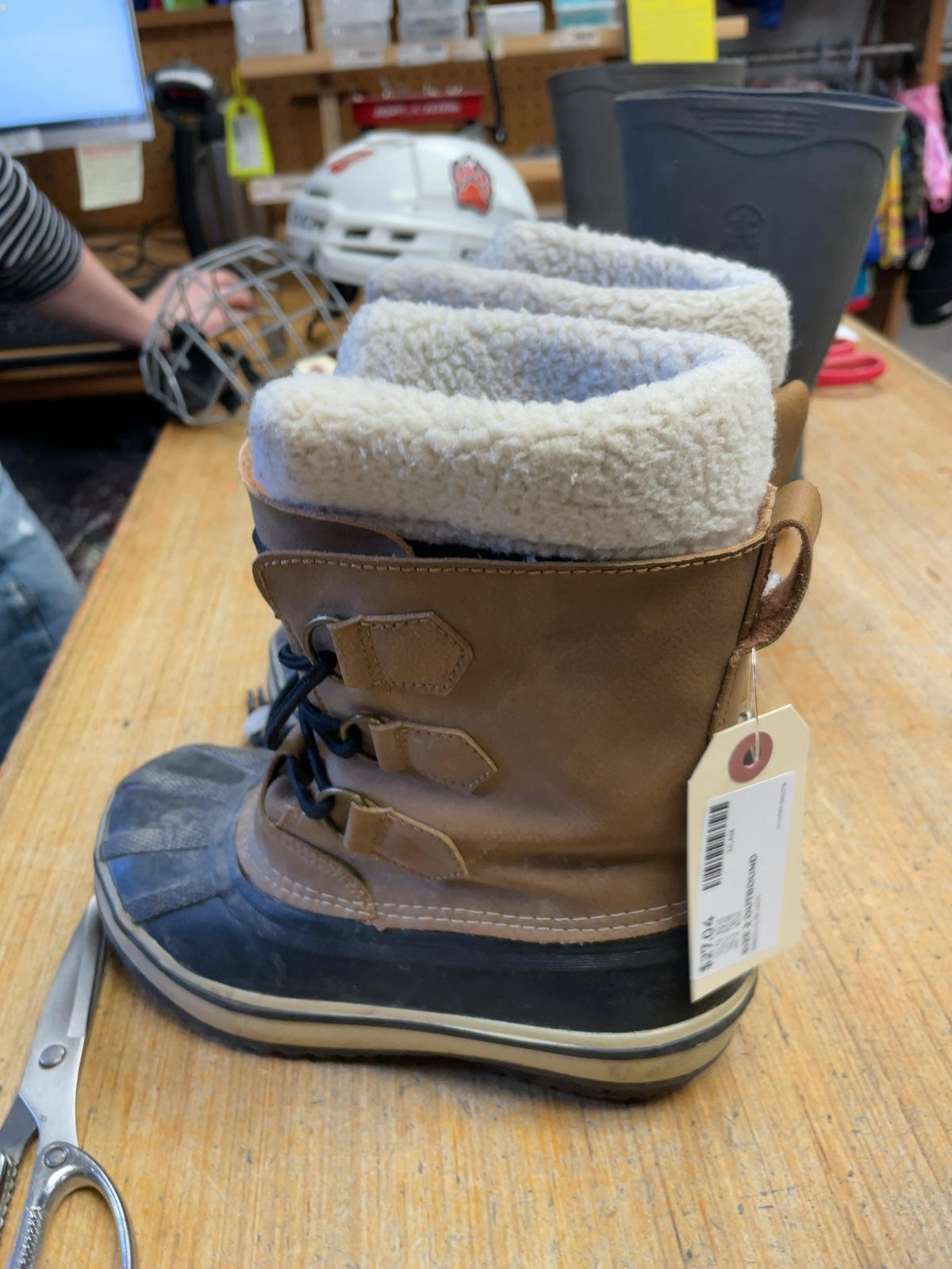 Outbound Size 2 Winter Boots