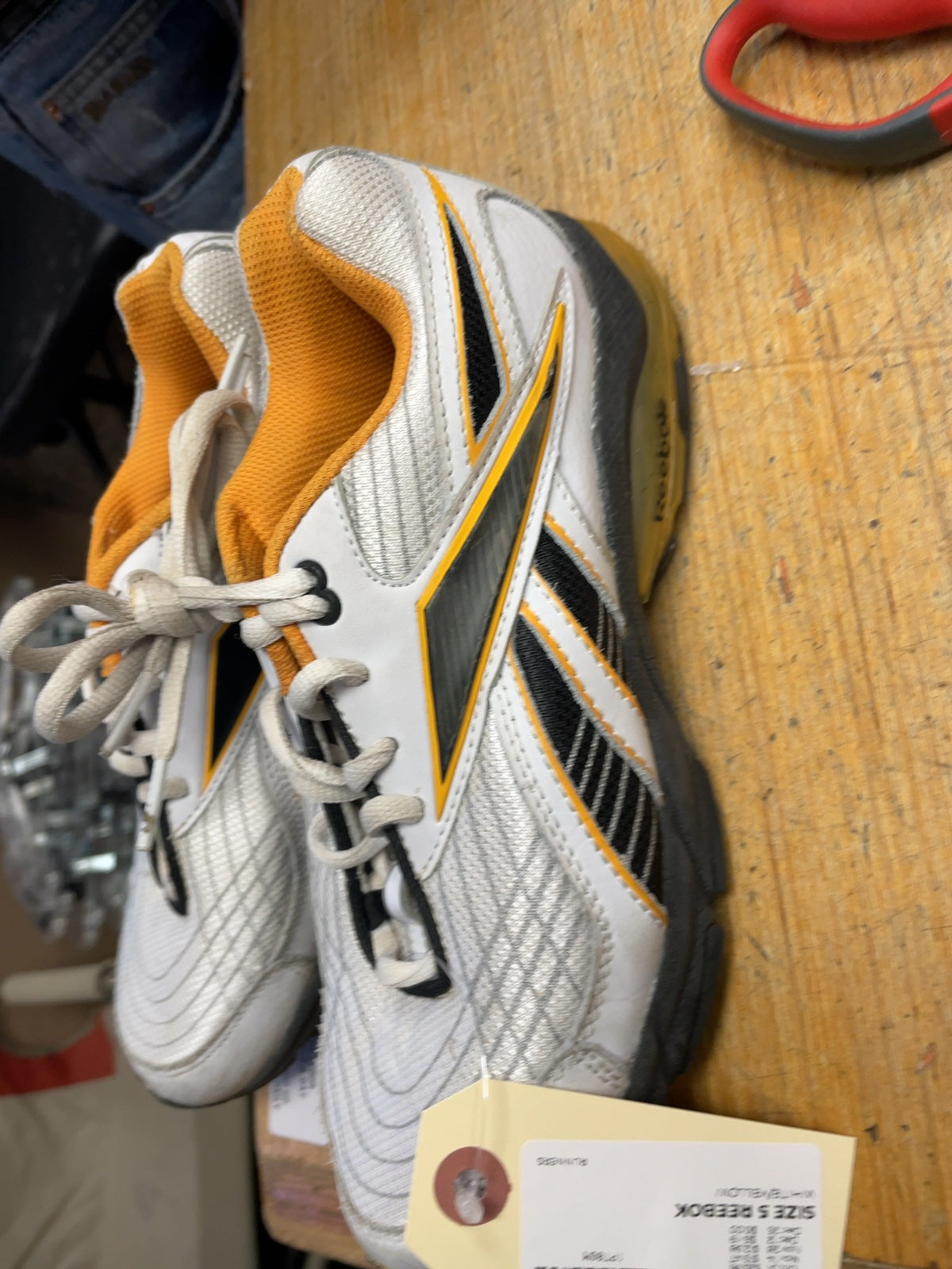 Reebok Size 5 US Running Shoes