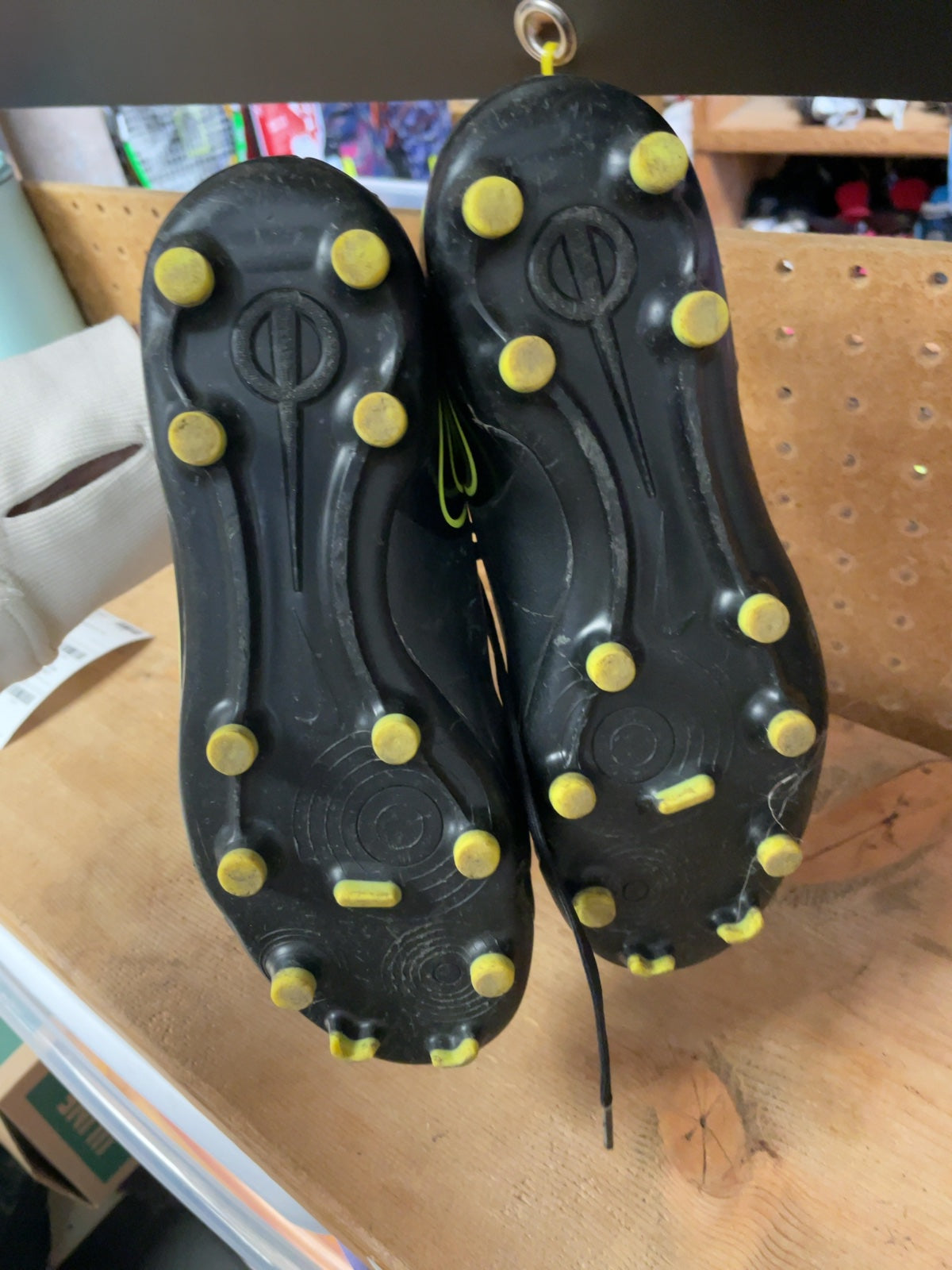 Nike Tiempo Legend Size 5 Soccer Cleats