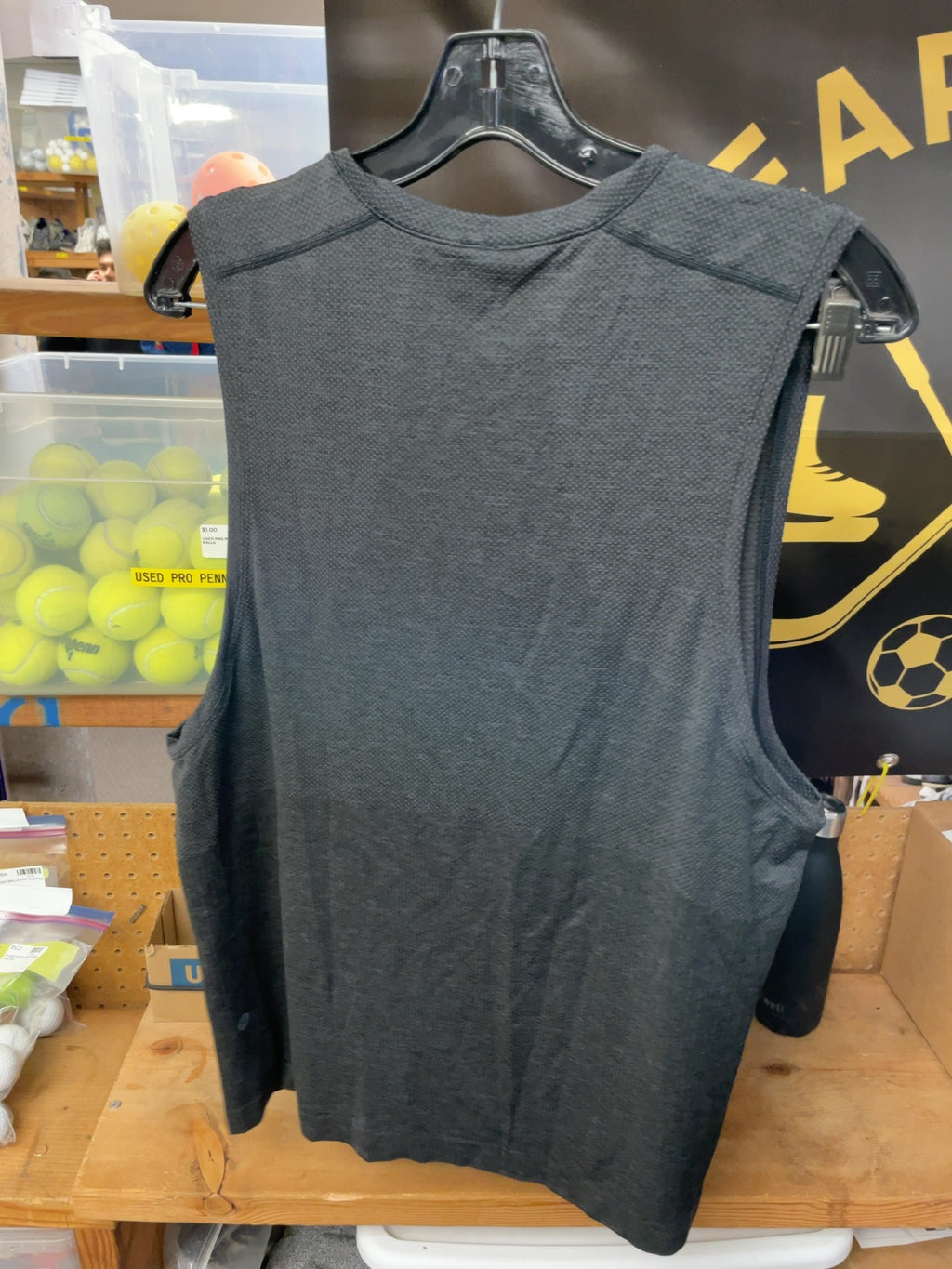 Lululemon Metal Vent Tech Sleeveless Tank Top Size M Charcoal
