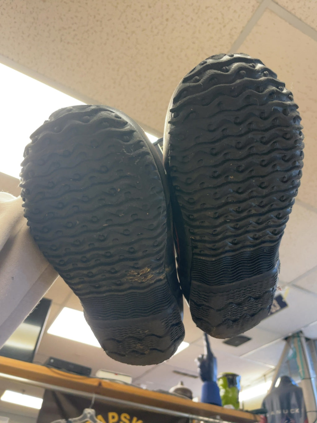 Bogs Classic Boots Size 5 Hockey Sticks