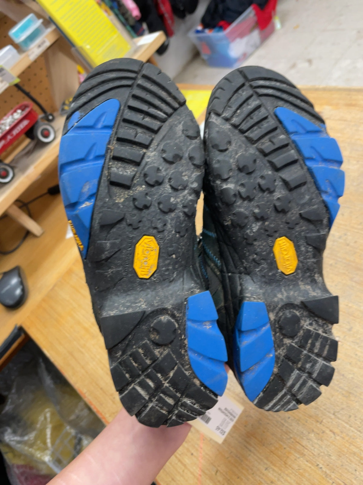 Mountain Warehouse IsoDry Hiking Boots Size 2