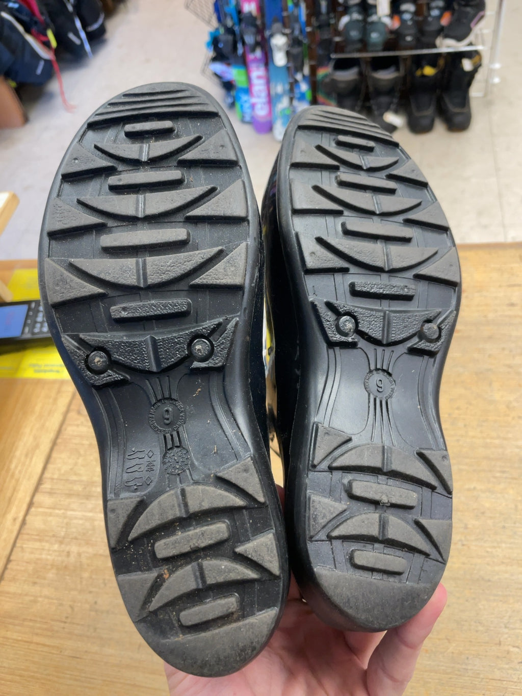 Kamik Size 9 Rain Boots