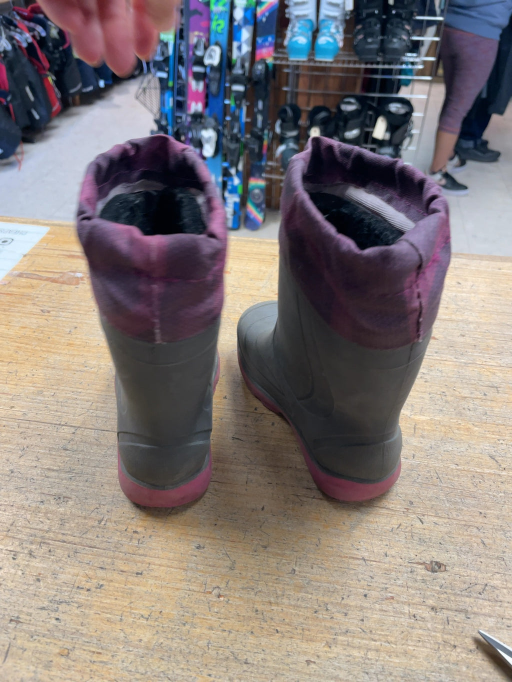 Kamik Size 9C Rain Boots