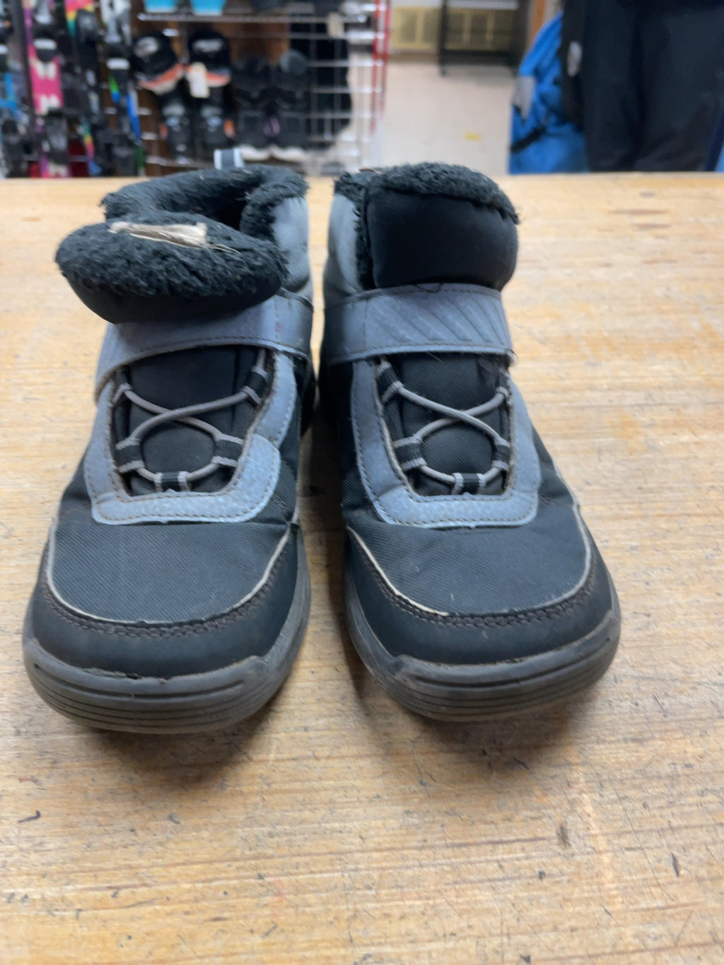 Quechua Size 1 Youth Winter Boots