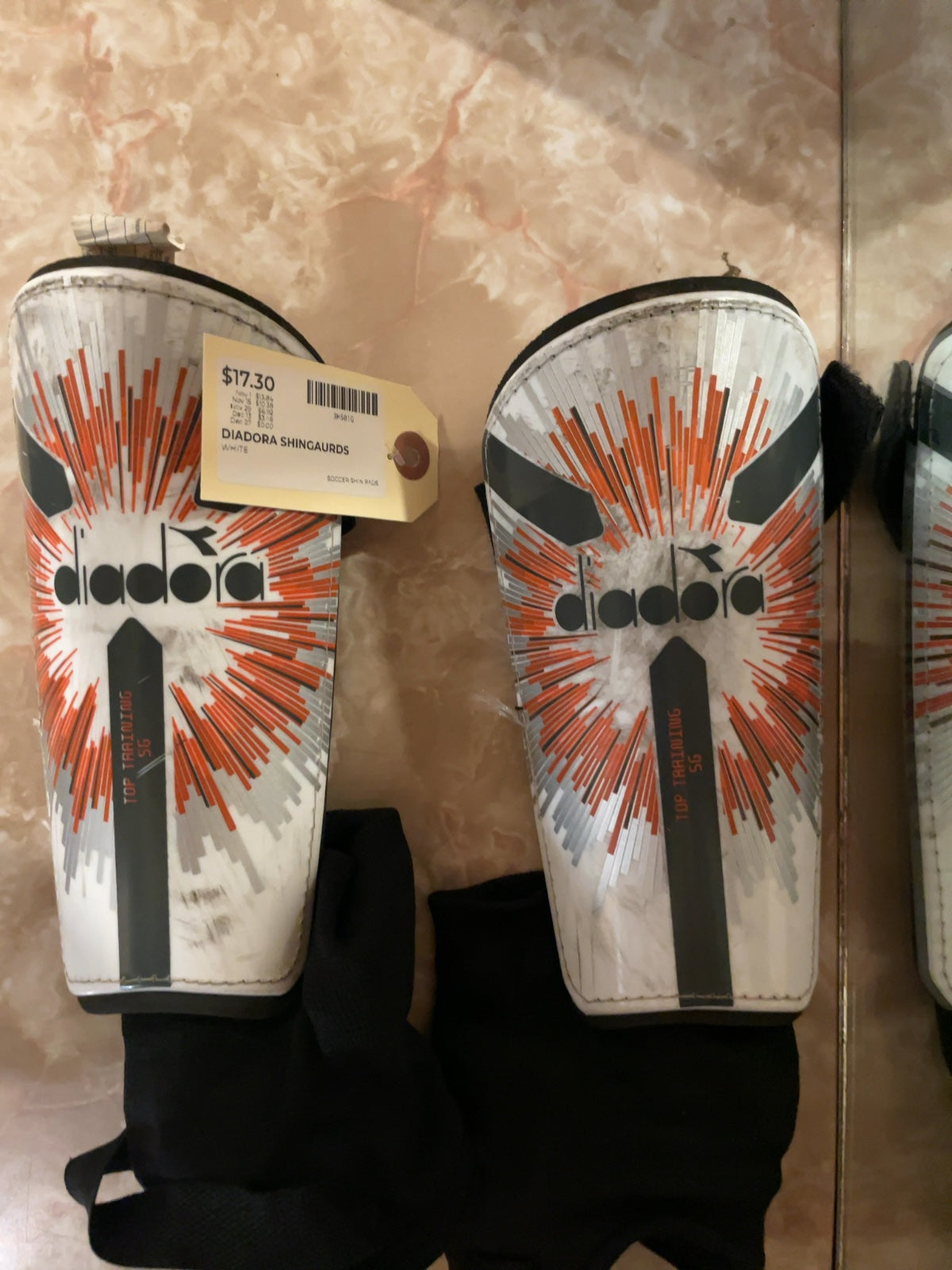Diadora Top Training SG Soccer Shin Guards