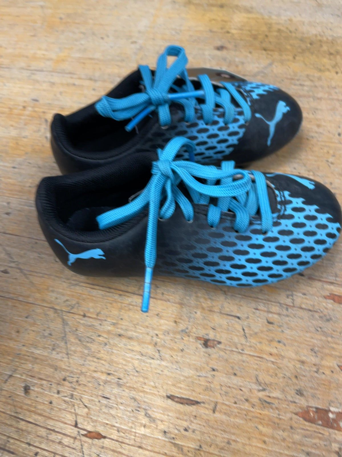 Puma Size 9C Soccer Cleats