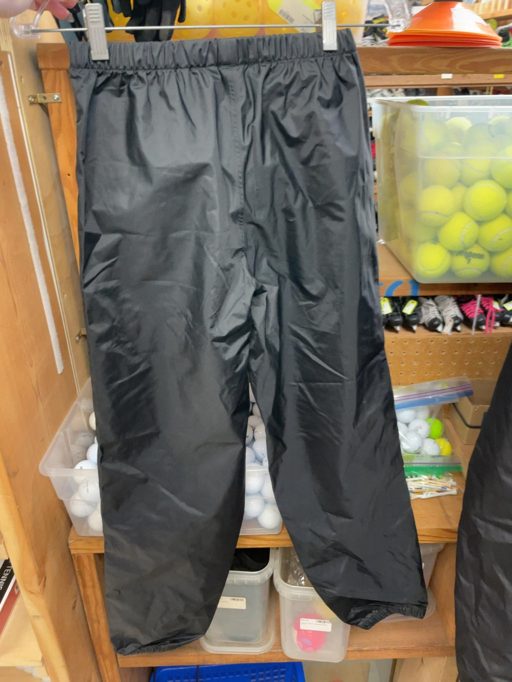 MEC Rain Pants Size JR 12 Black
