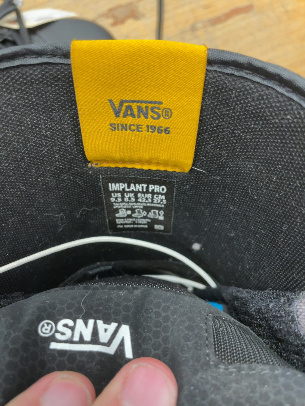 Vans Implant Pro Size 9.5 Snowboard Boots