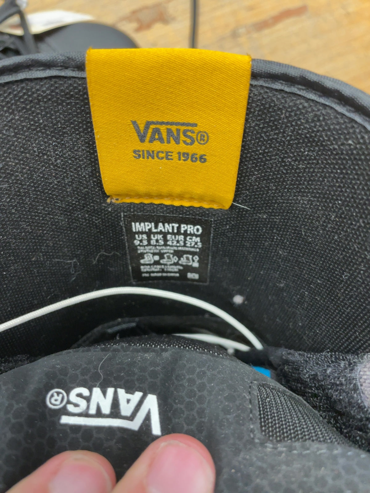 Vans Implant Pro Size 9.5 Snowboard Boots