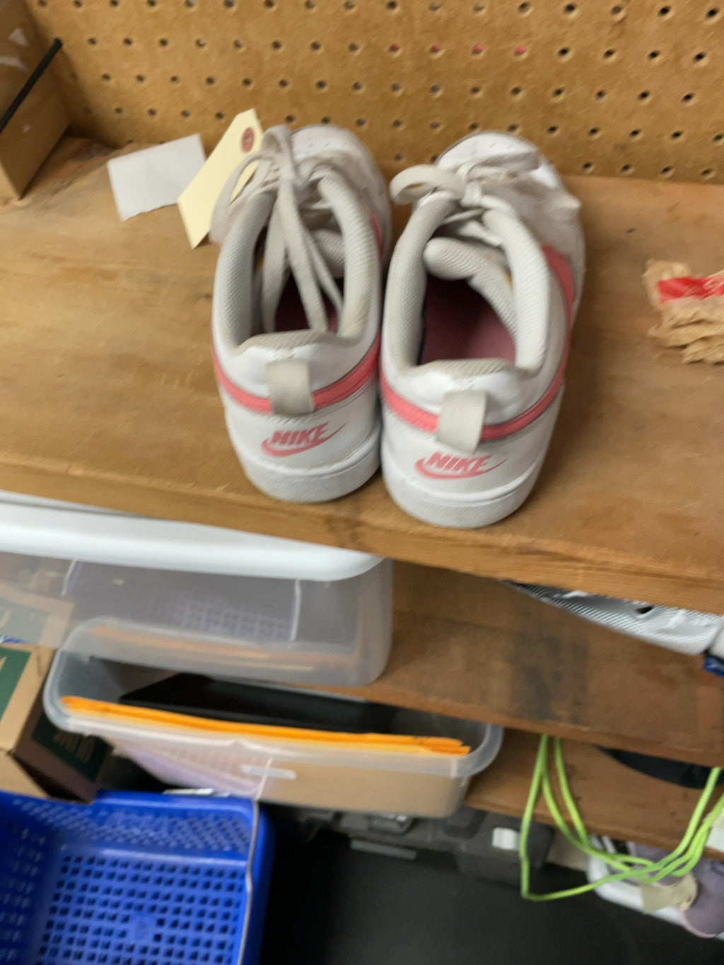 Nike Court Borough Low 2 Size 6Y White / Pink
