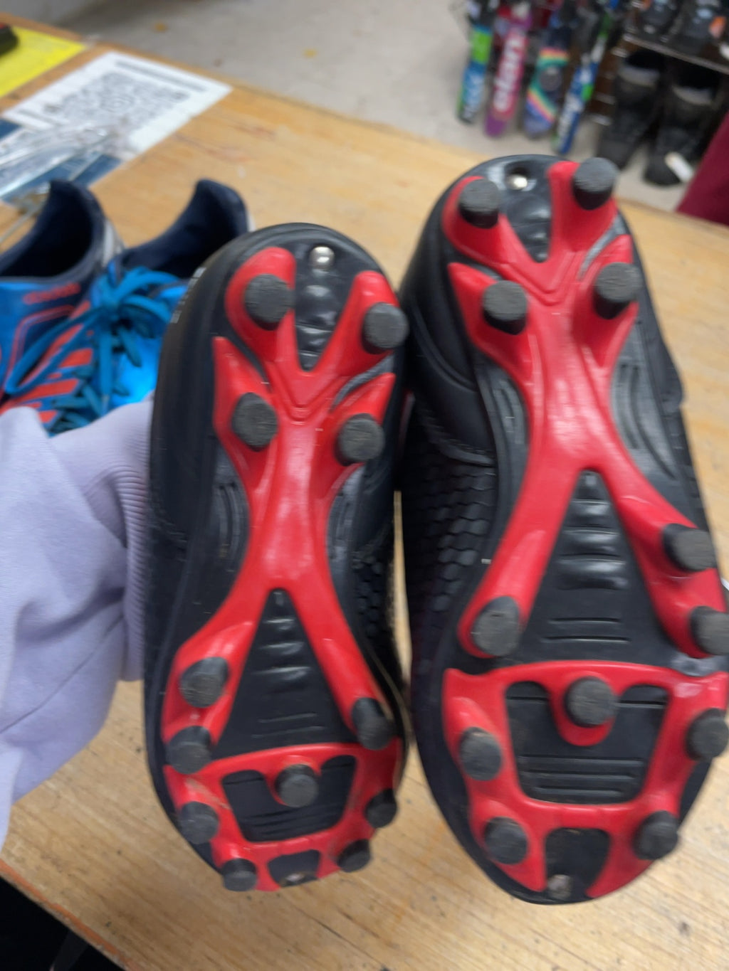 Lotto Size 11C Soccer Cleats