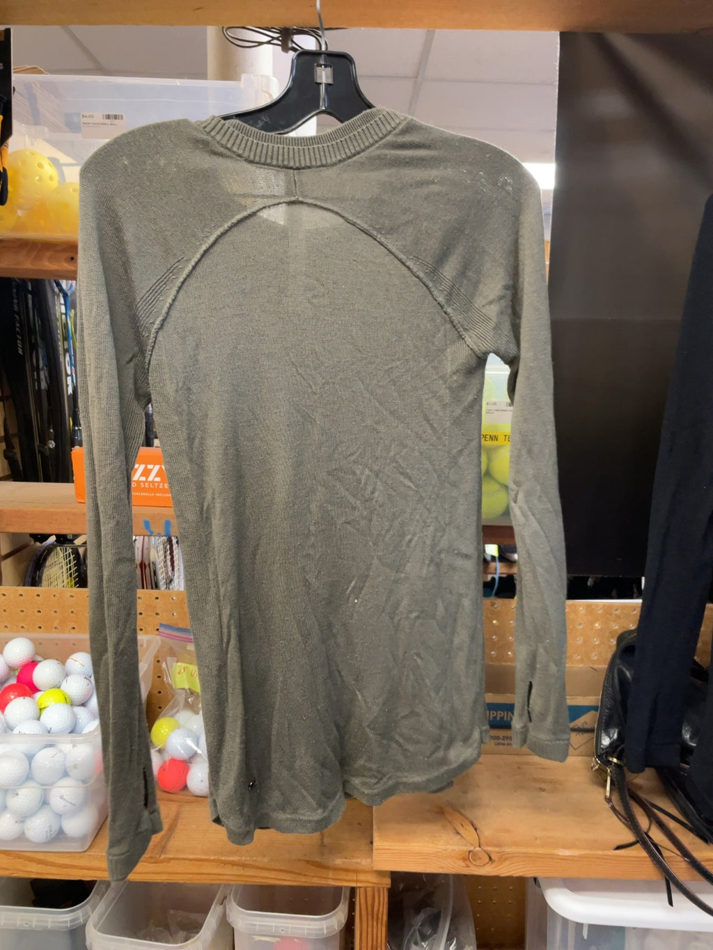 lululemon Size 4 Long Sleeve Knit Sweater Green