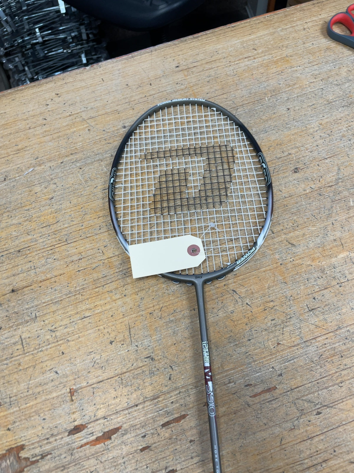 DHS M390 Badminton Racquet