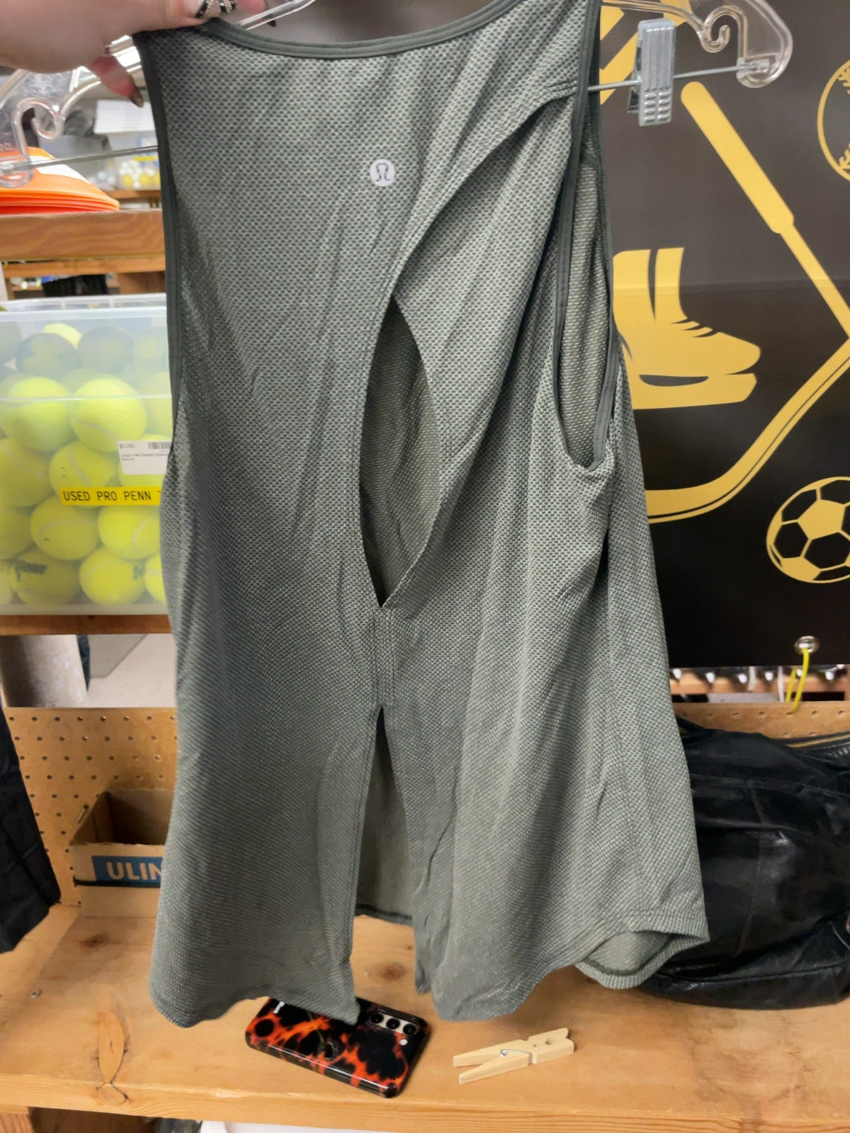 Lululemon Open Back Sleeveless Tank Top Size 4 Green