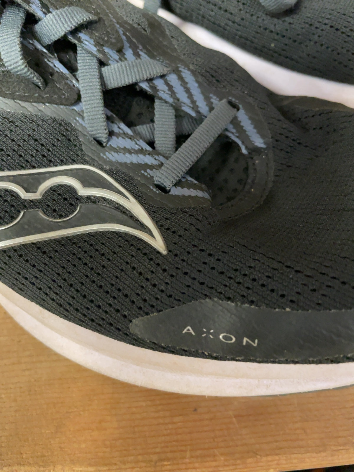 Saucony Axon Size 11.5 Running Shoes