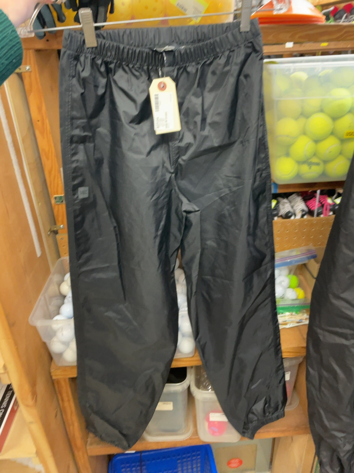 MEC Rain Pants Size JR 12 Black