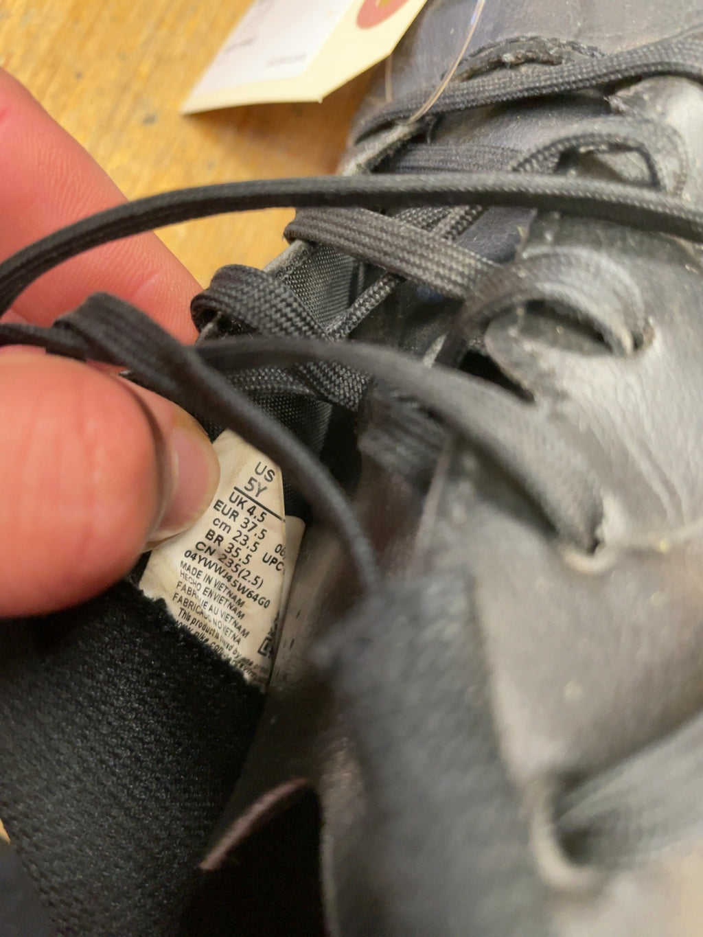 Nike Size 5Y Youth Soccer Cleats