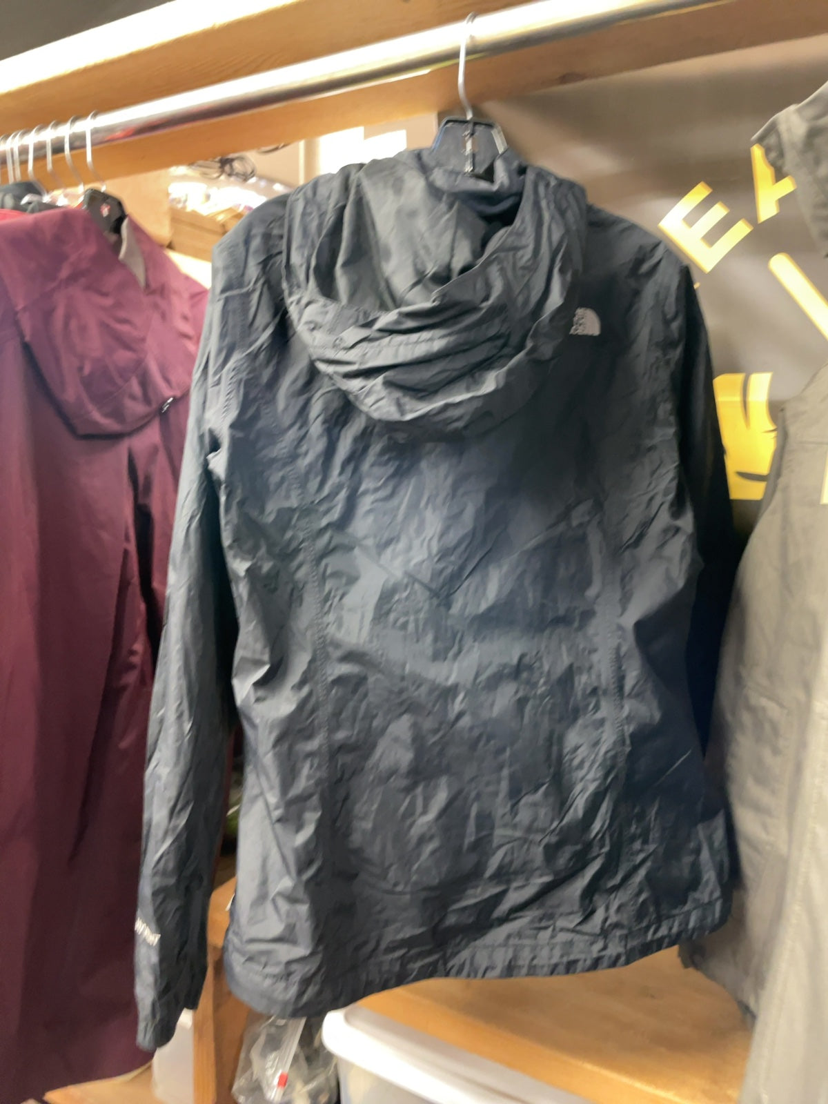 The North Face Women's Size M Rain Jacket