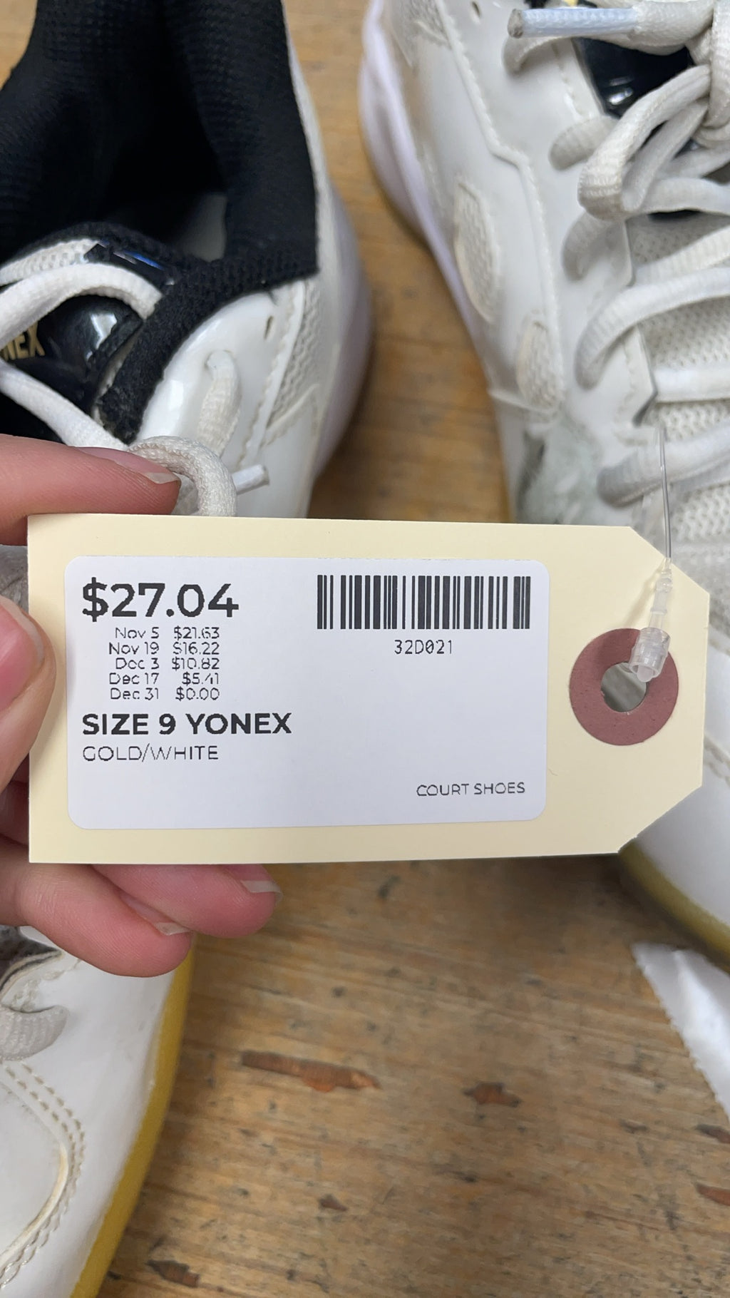 Yonex Power Cushion 101 Size 9 Court Shoes