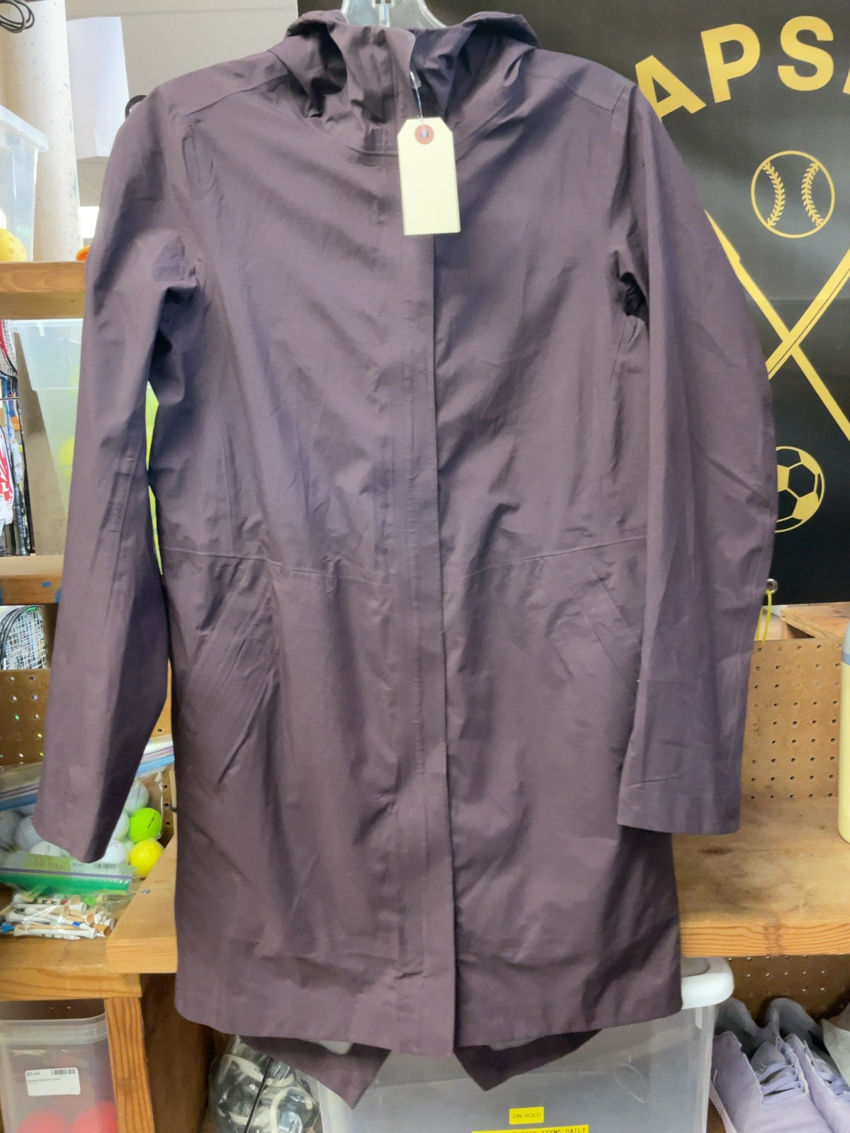 Lululemon Rain Jacket Size 4 Purple