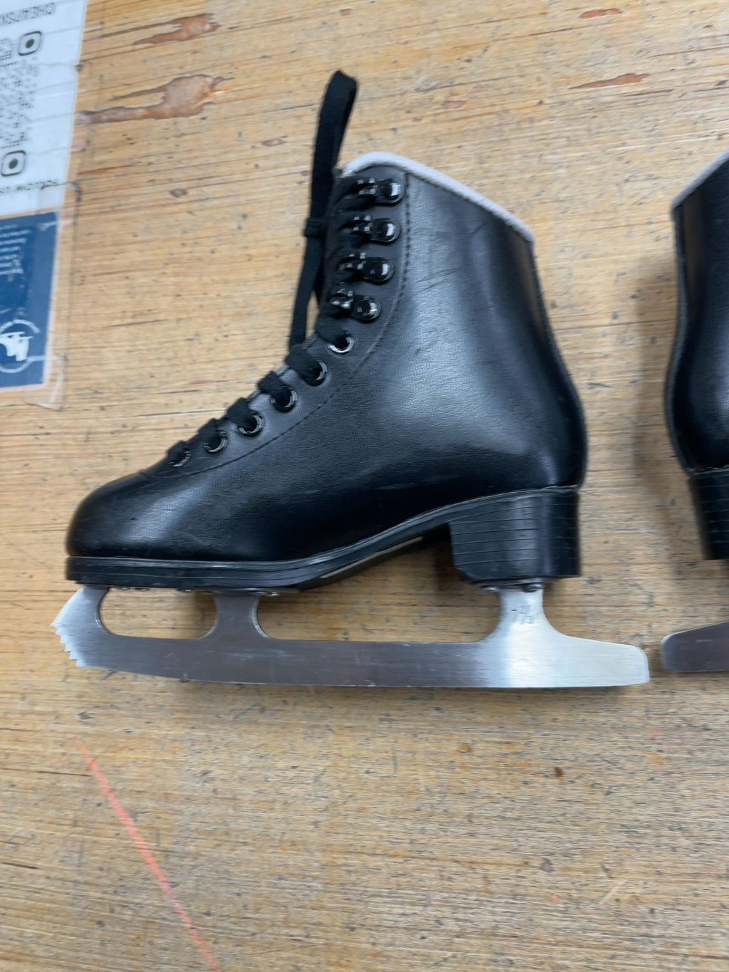 Jackson 445 Size 12C Figure Skates