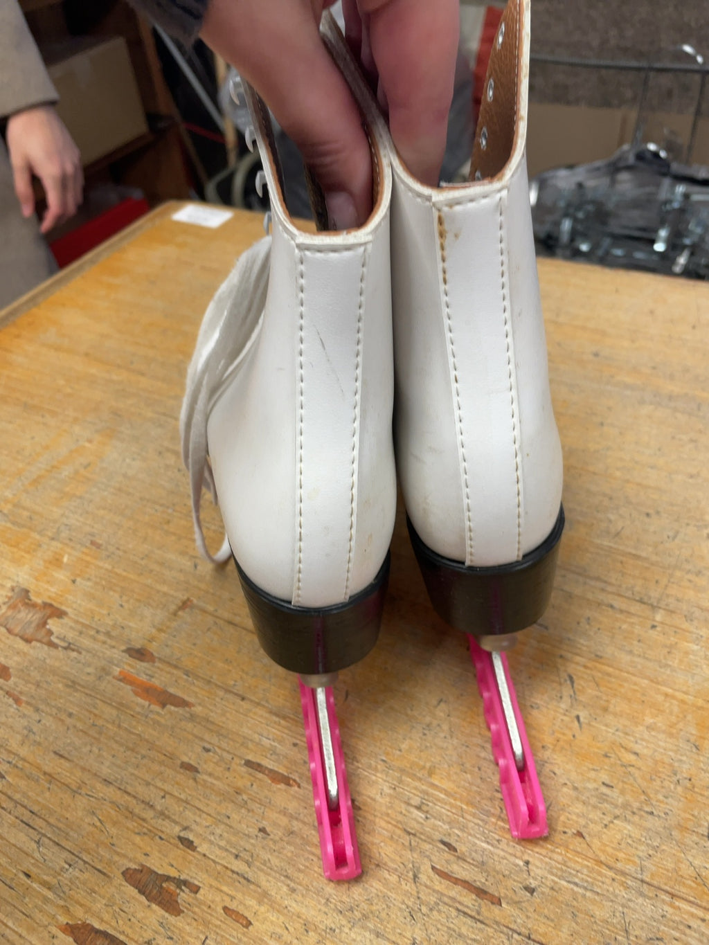 CCM Size 9 Figure Skates White