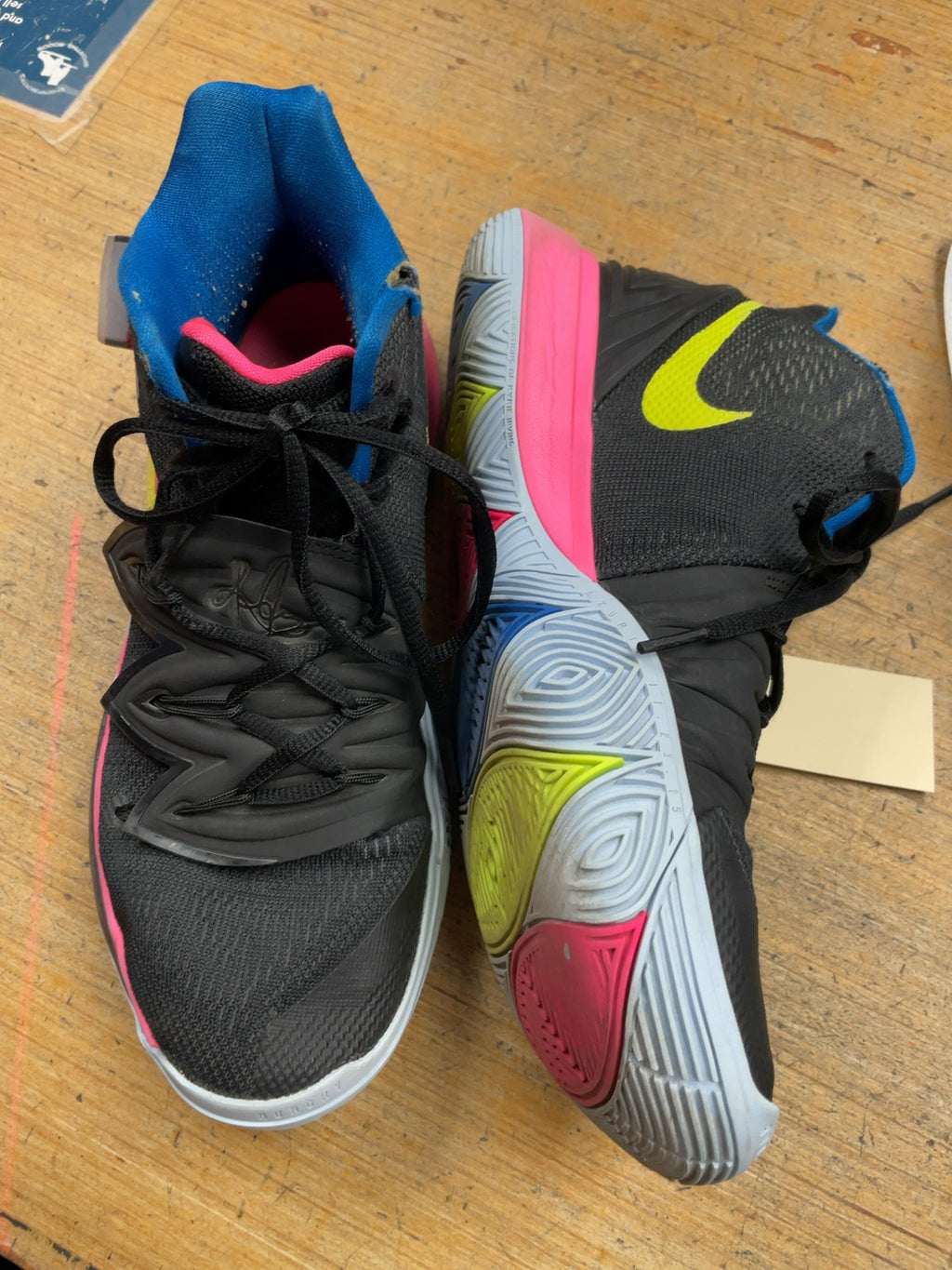 Nike Kyrie 5 Size 8.5 US Basketball Shoes