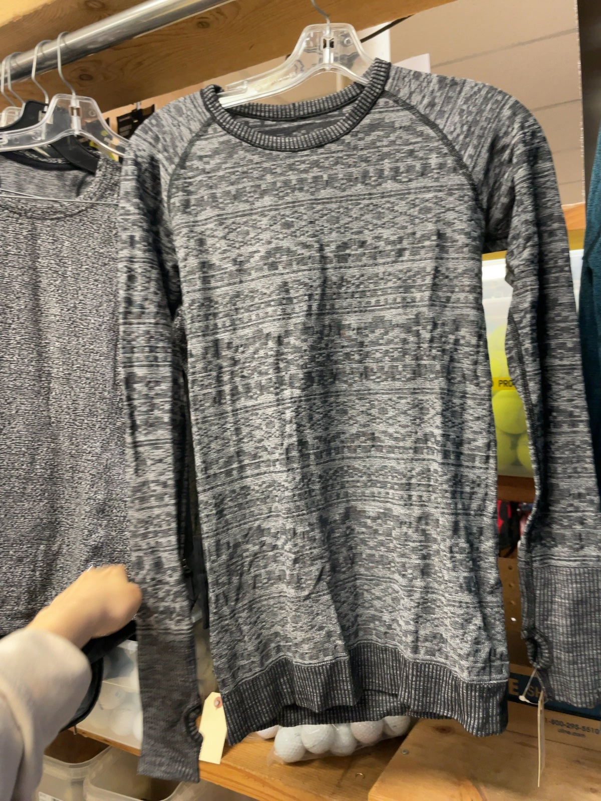 lululemon Size 8 Long Sleeve Top