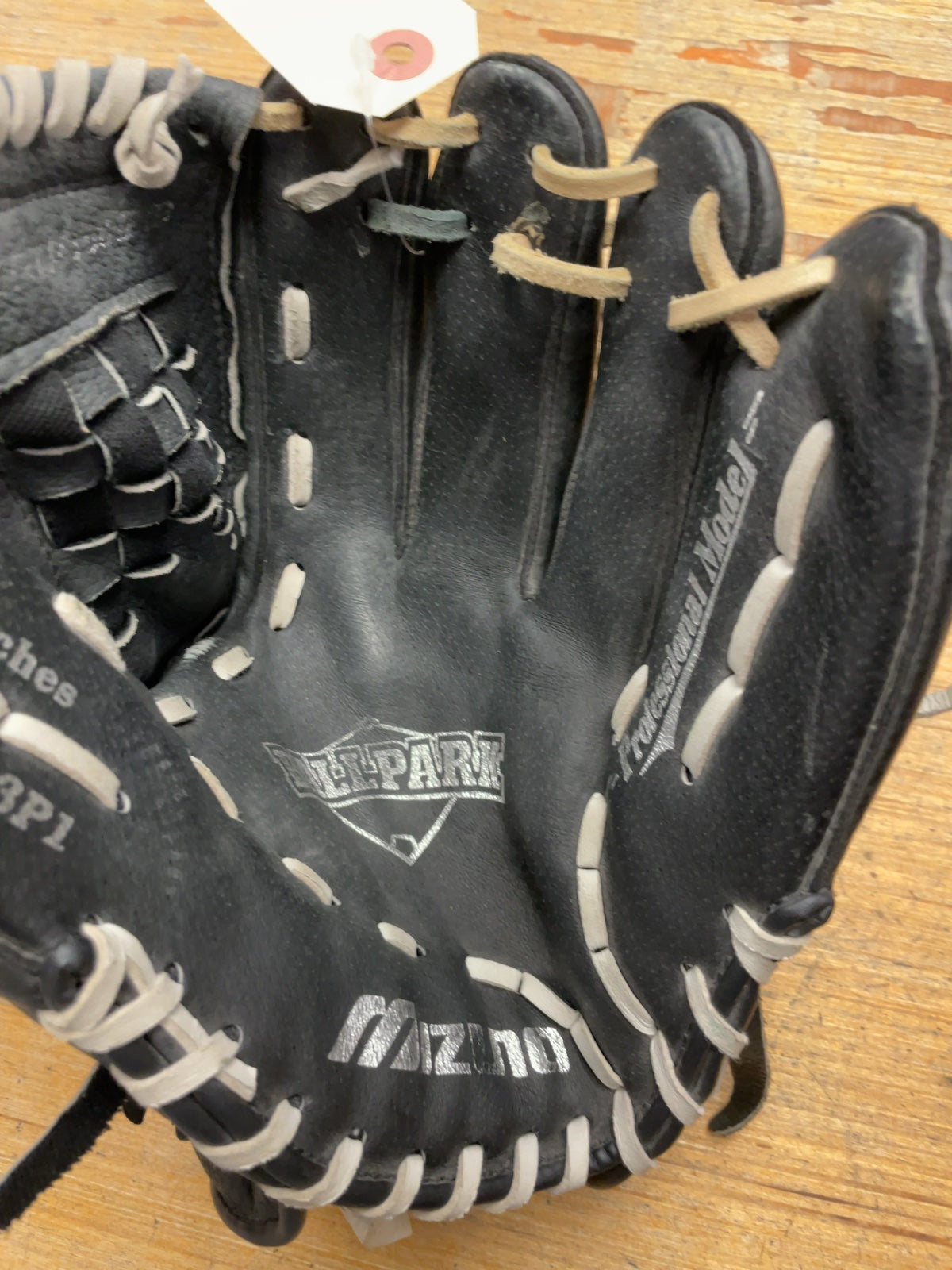 Mizuno Ballpark Professional Model MMX 123P1 12" Baseball Glove RHT