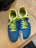 Nike Tiempo Size 8 Soccer Cleats