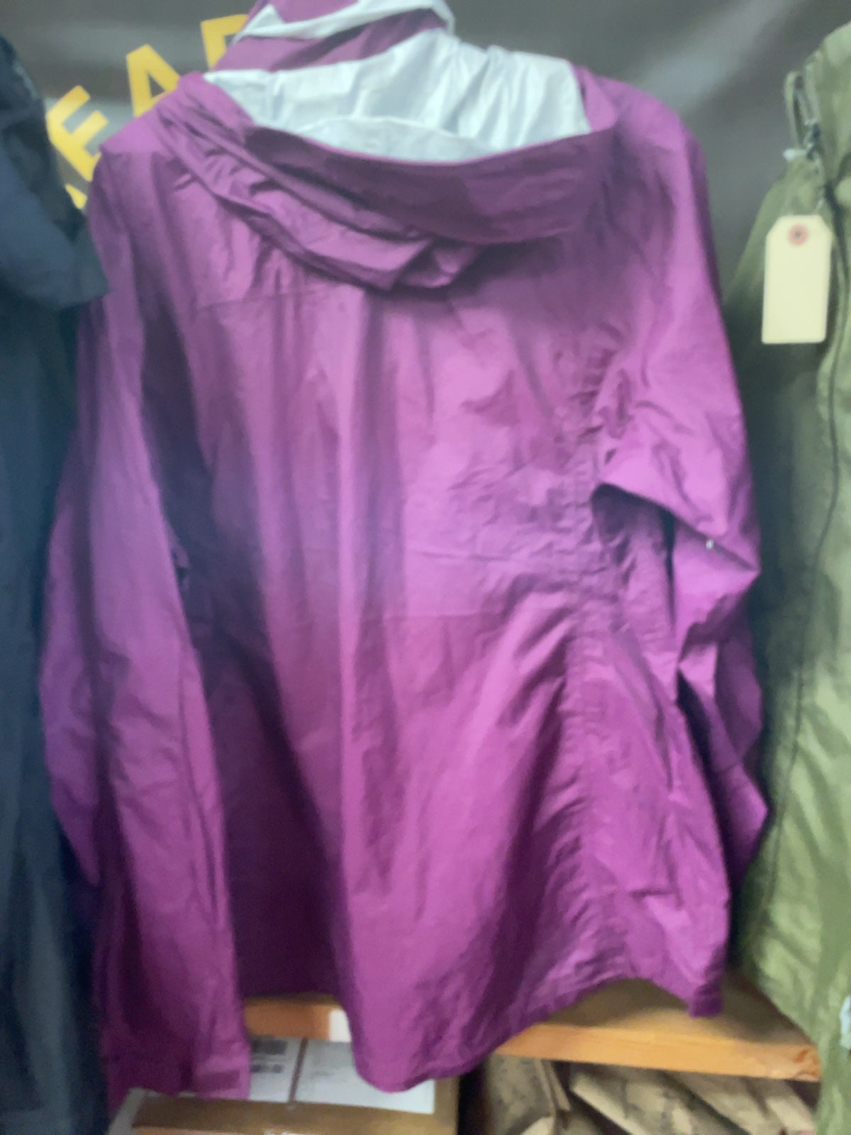 Marmot Size XL Hooded Rain Jacket Purple