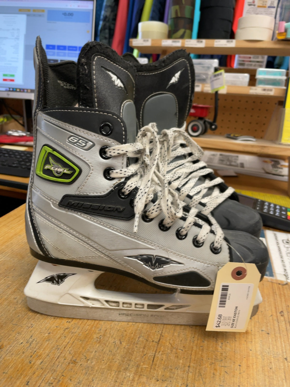 Mission Fuel 65 Size 6E Ice Hockey Skates