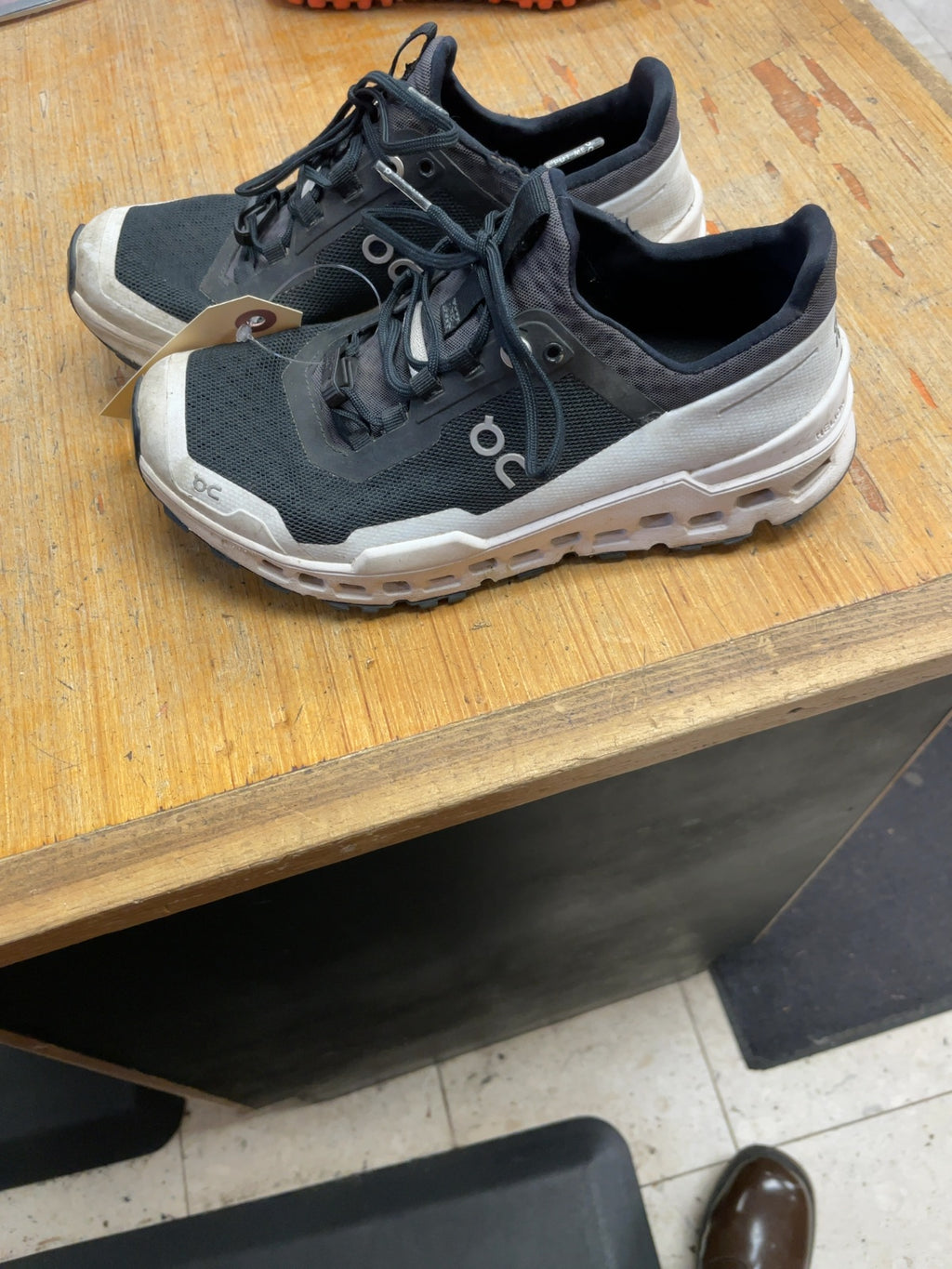 On Running Cloudultra Trail Running Shoes Size W6.5 US