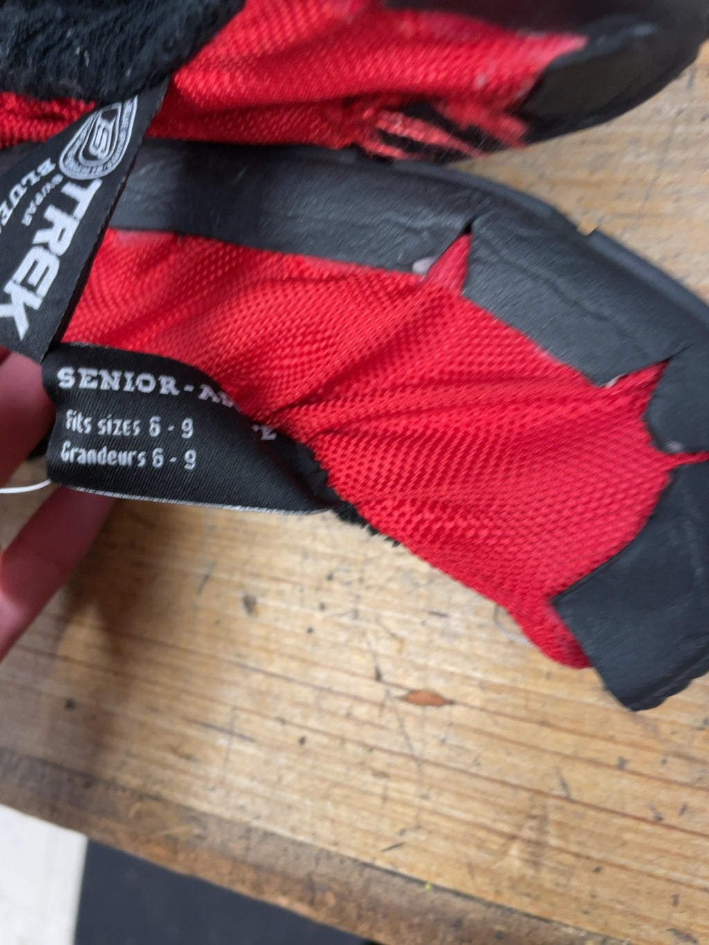 Blue Sports Trek Ice Skate Guards Senior 6-9