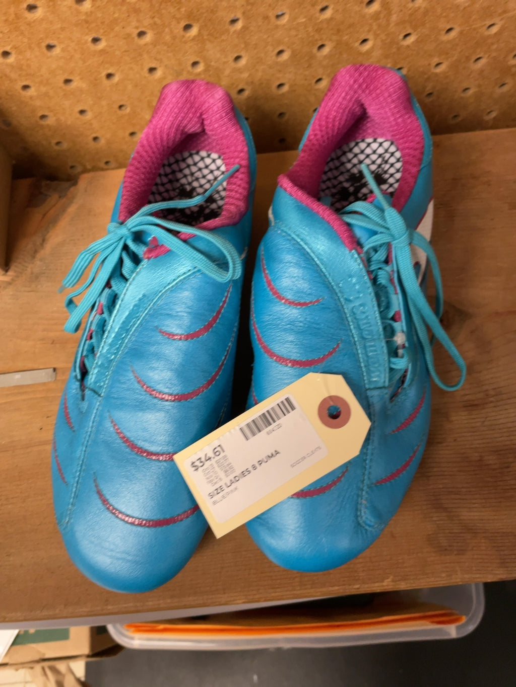 Puma PowerCat PWR-C 3.10 Size 8 US Women's Soccer Cleats