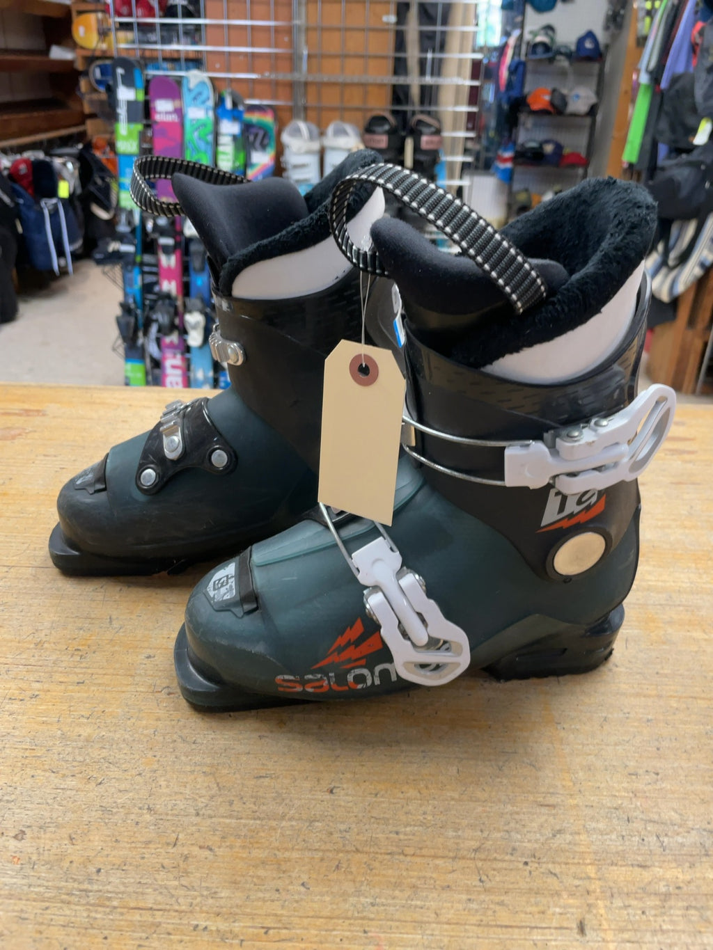 Salomon T2 Size 20 Mondo Ski Boots