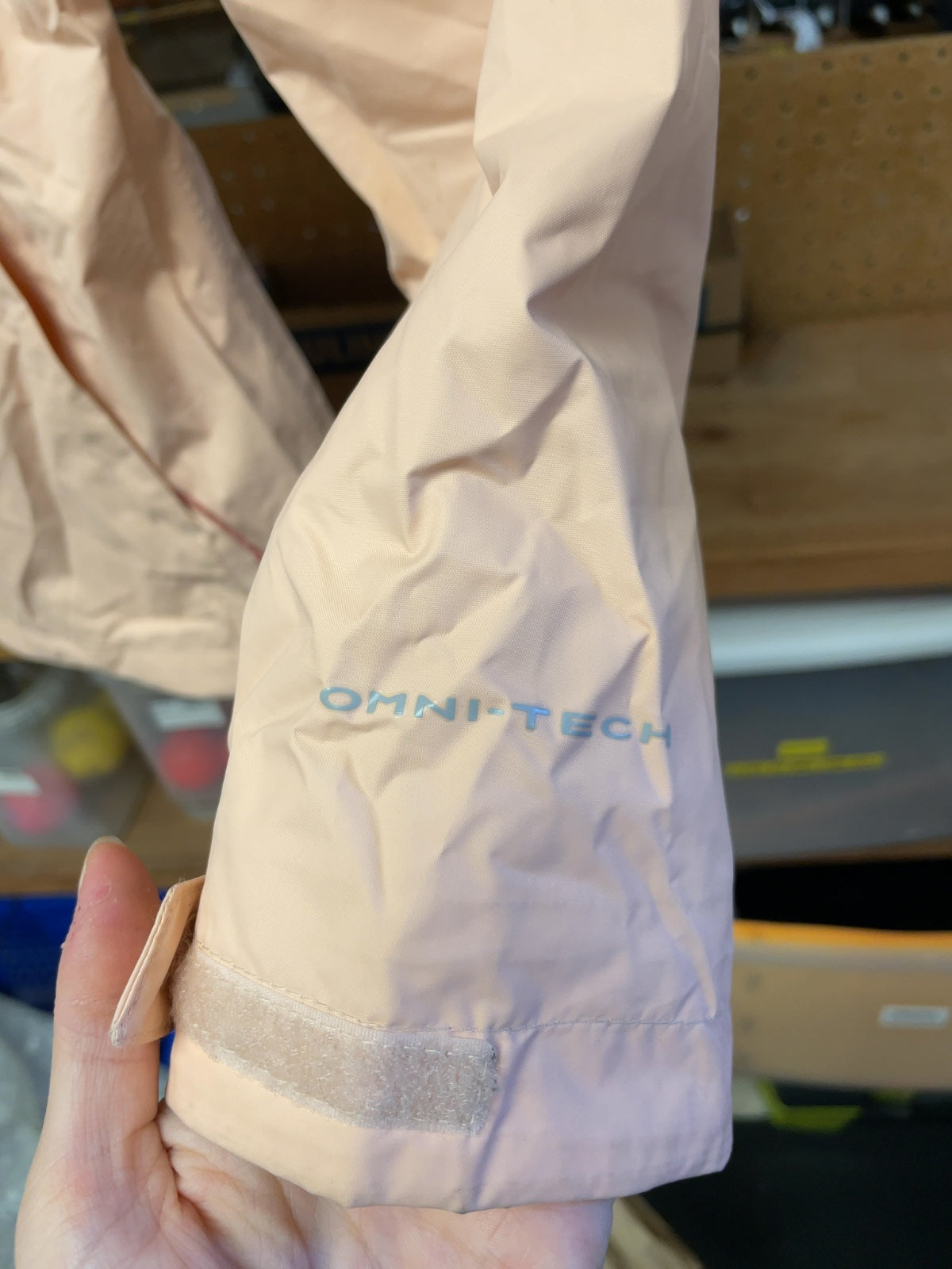 Columbia Omni-Tech Rain Jacket Size M Pink
