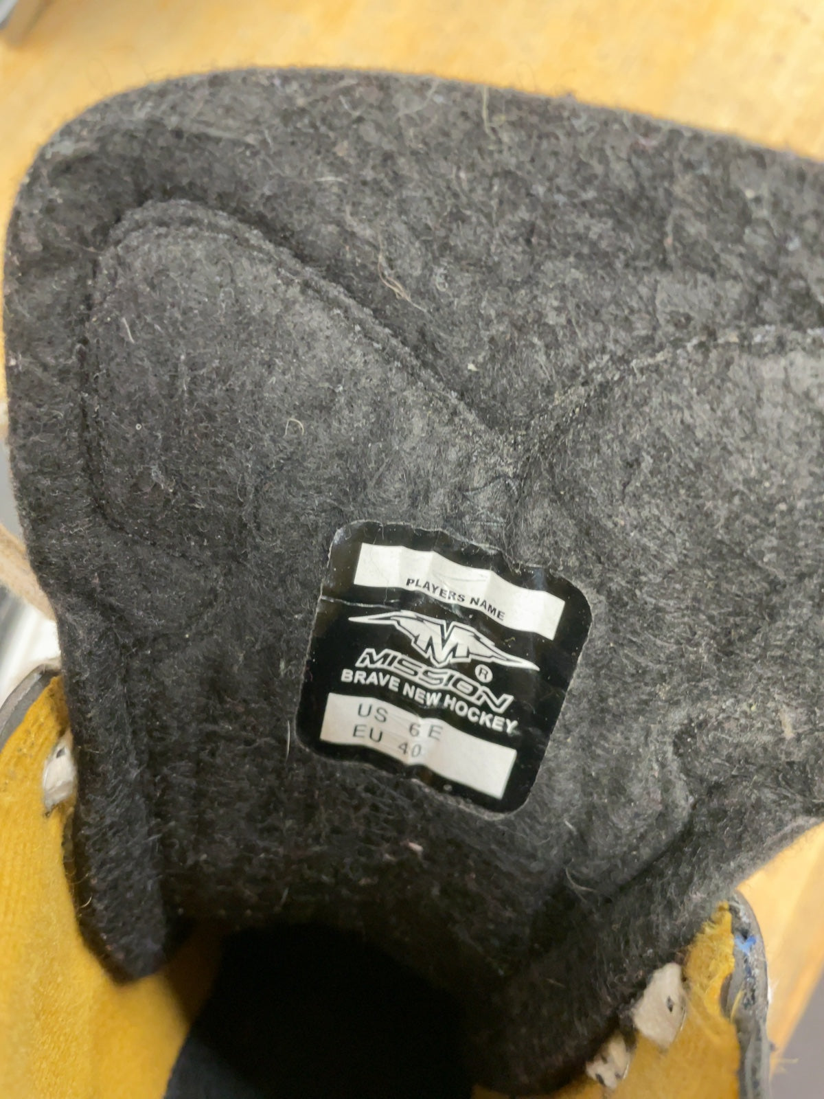 Mission Pure Lite Ice Hockey Skates US 6 E