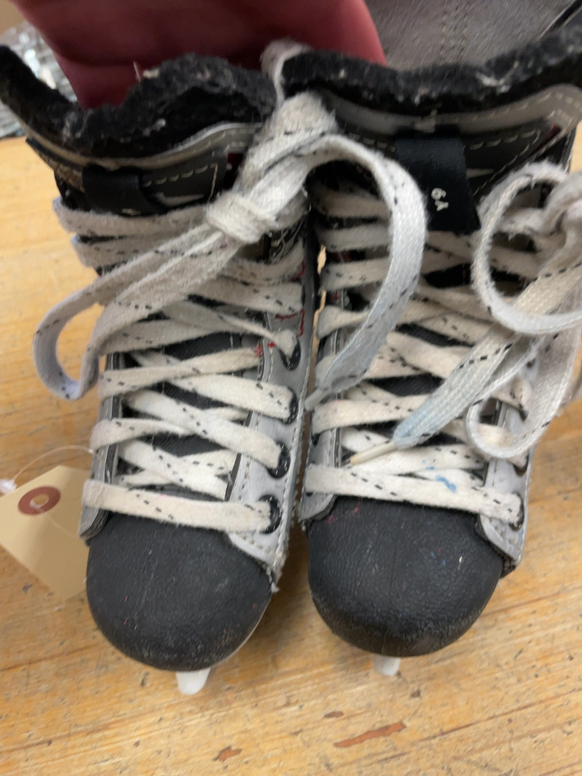 Easton Stealth SE10 Size Y9 Hockey Skates