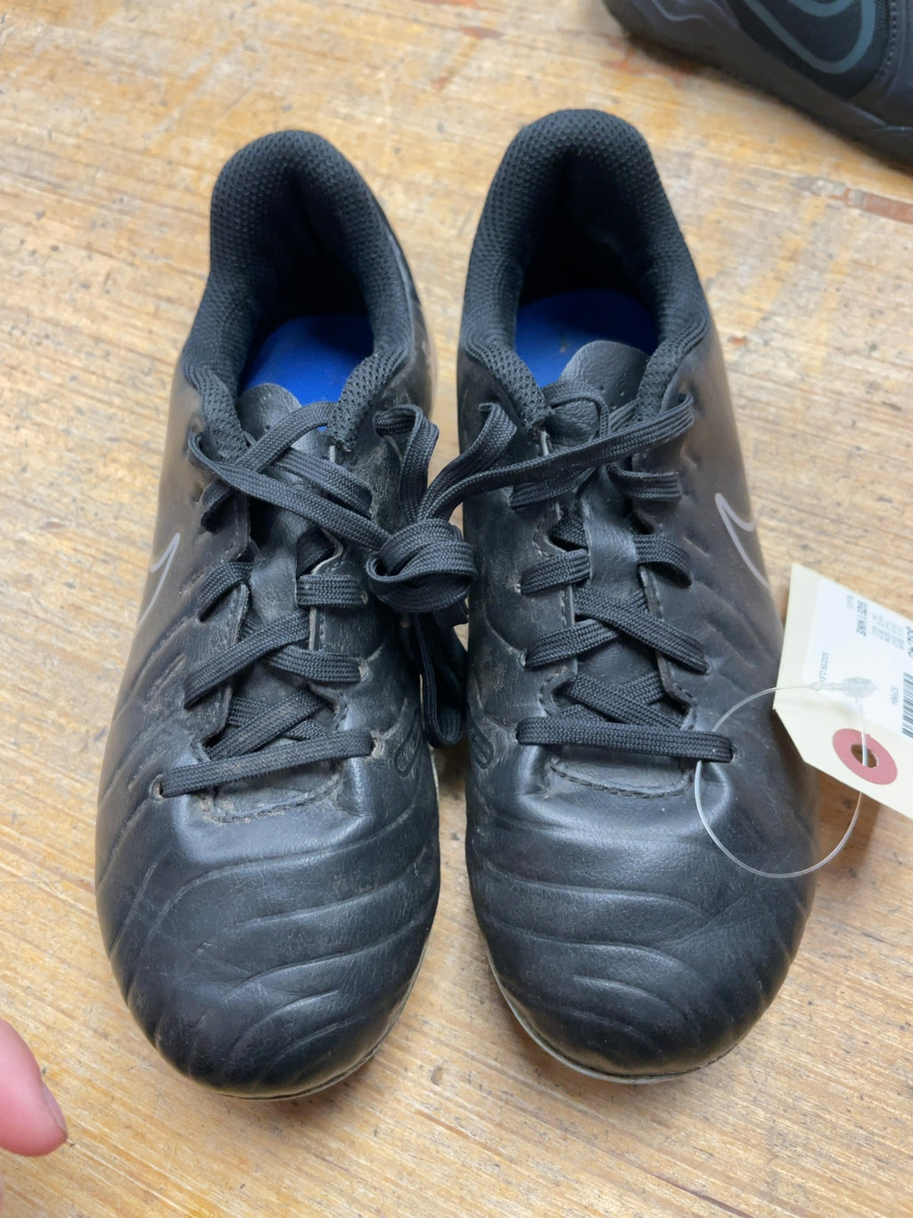 Nike Tiempo Legend Soccer Cleats Size 1 US