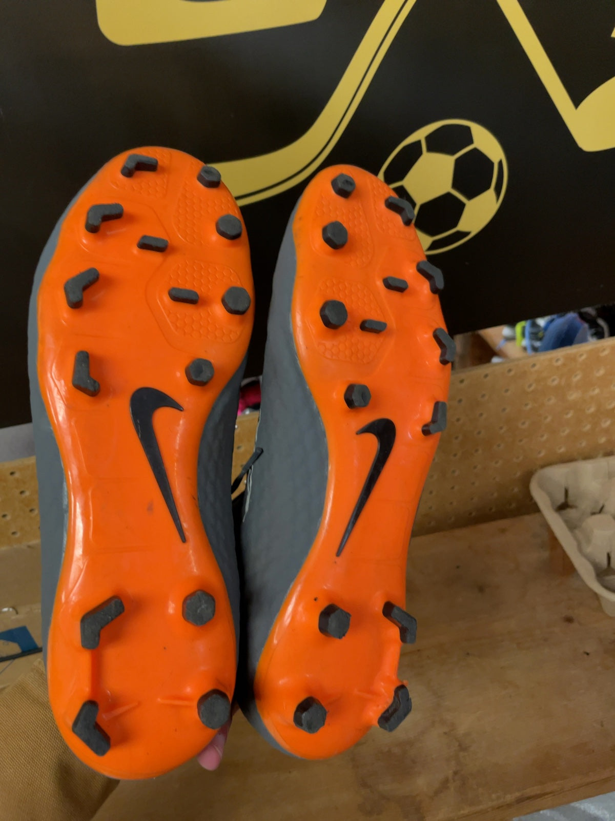 Nike Hypervenom Phelon Dynamic Fit FG Size 11 Soccer Cleats Grey/Orange