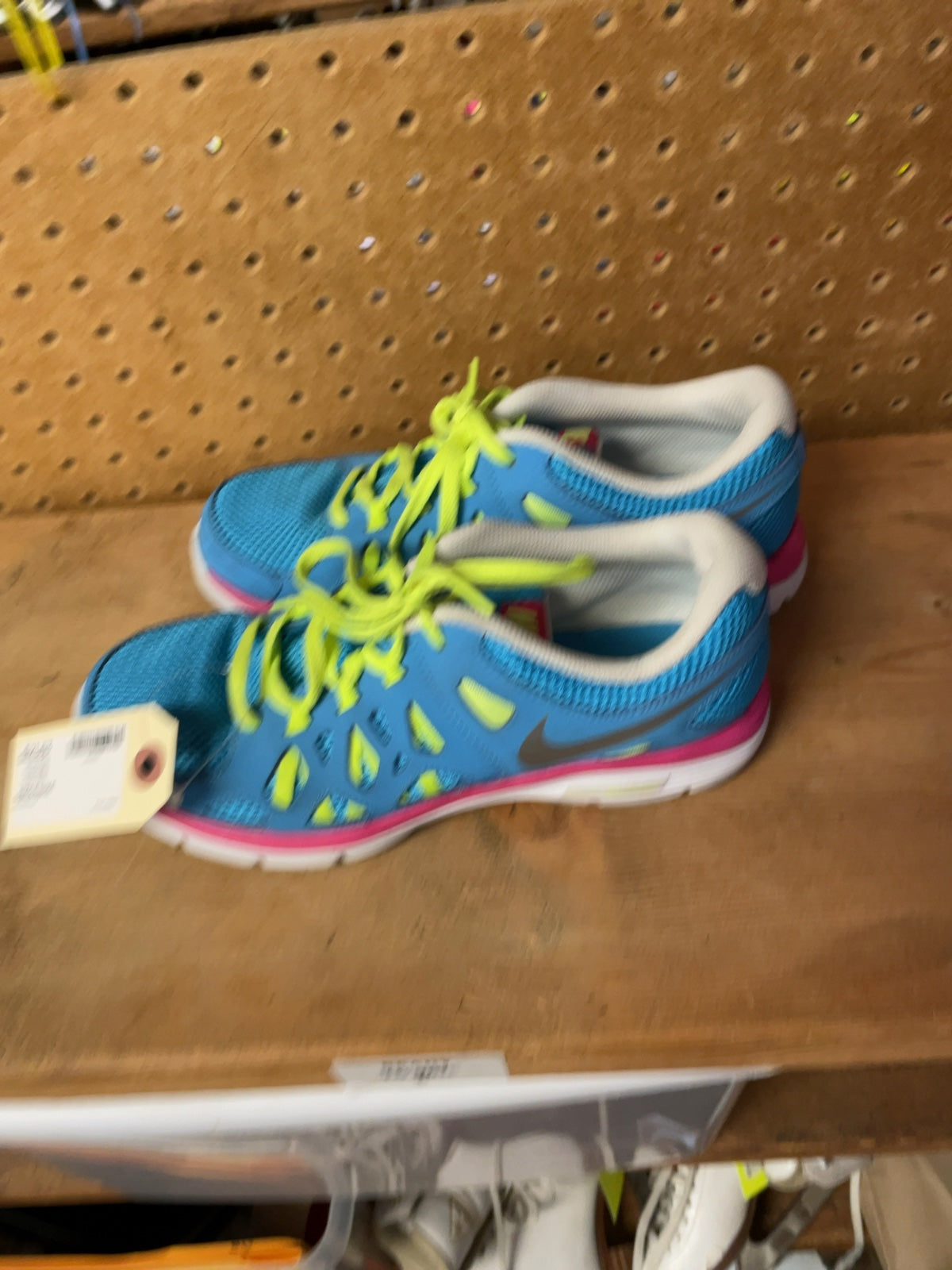 Nike Size 6 Blue / Pink Sneakers