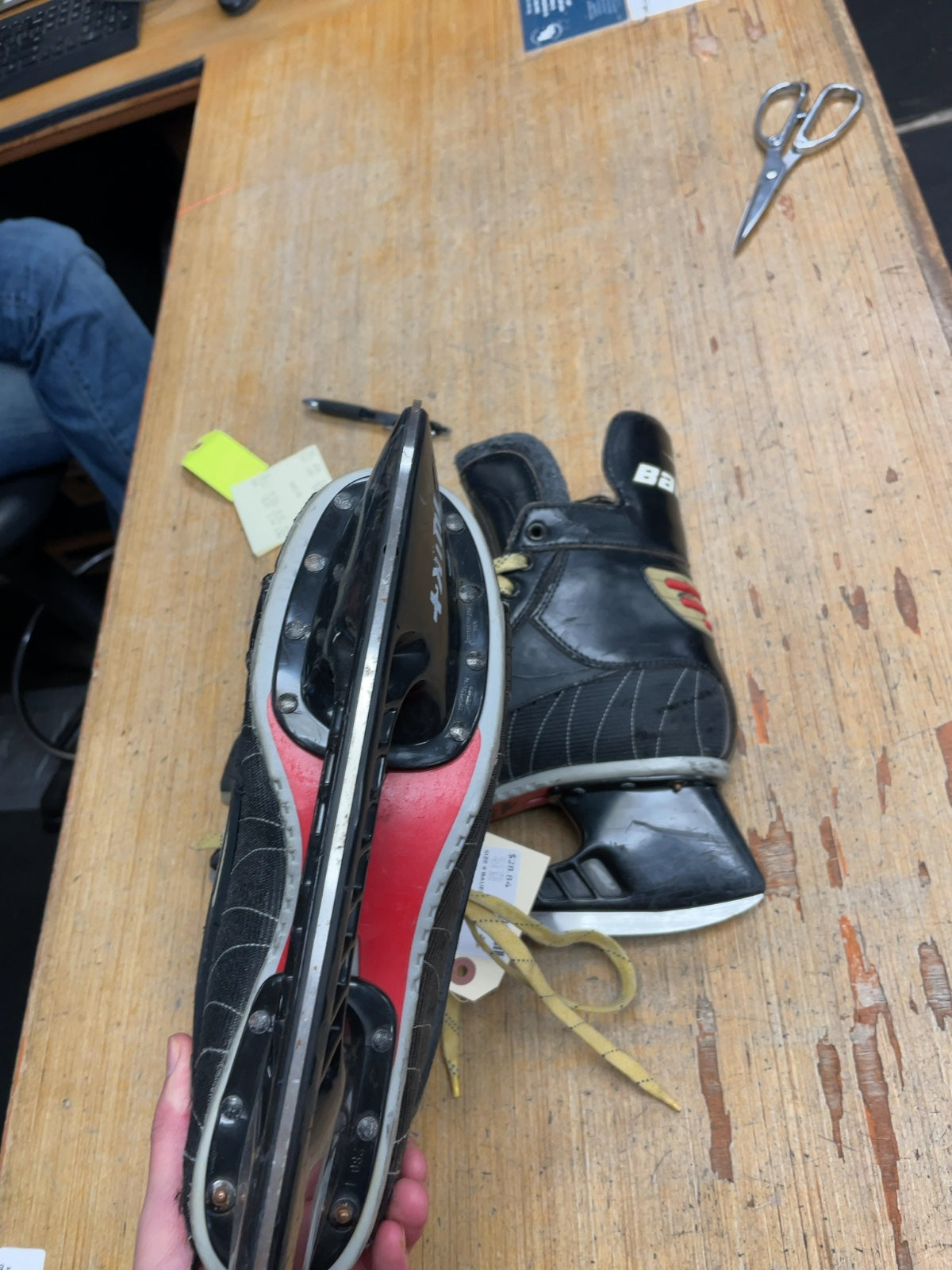 Bauer Supreme 3000 Limited Edition Size 9 Ice Hockey Skates