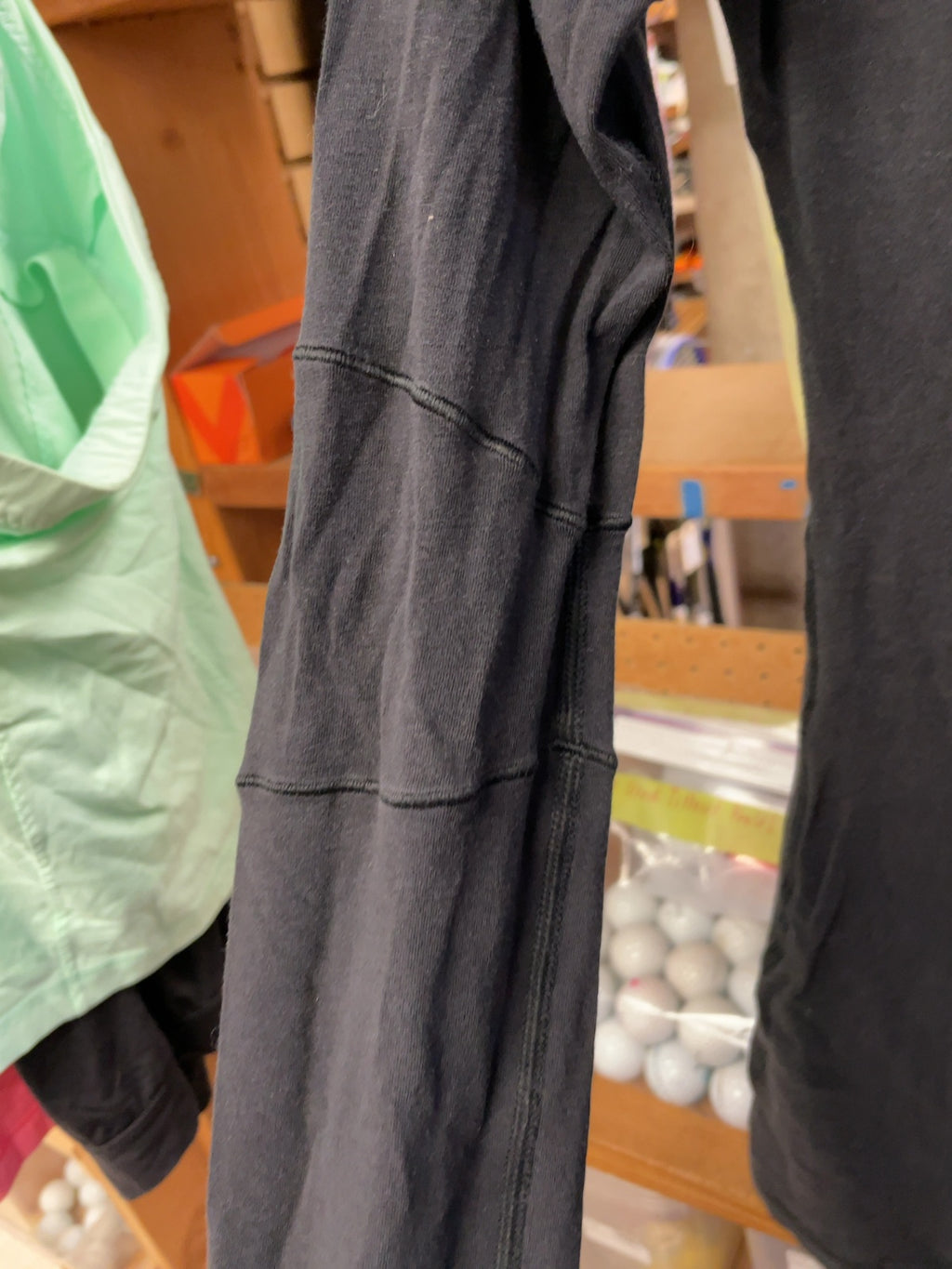 lululemon athletica Long Sleeve Shirt Size 4/6 Black