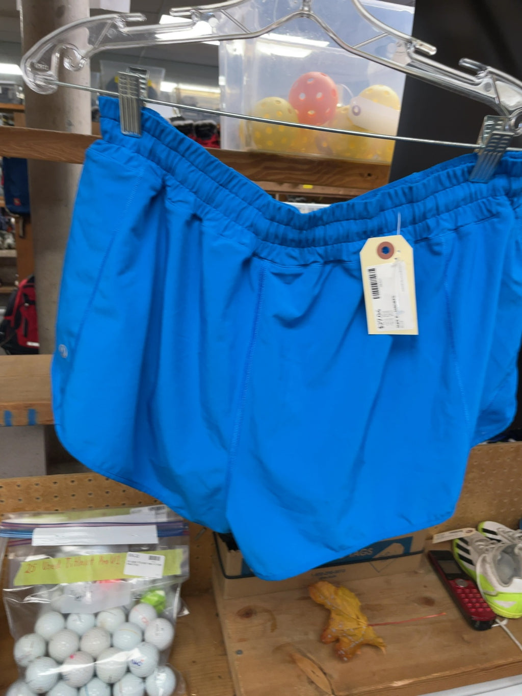 Lululemon Hotty Hot Shorts Size 8? Blue