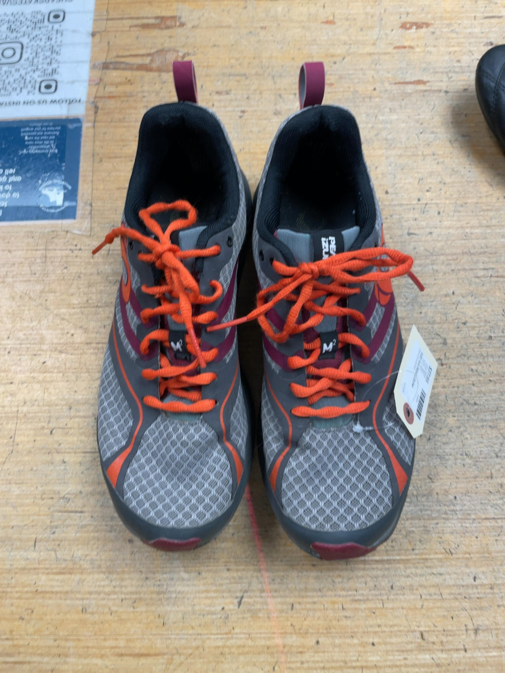 Pearl Izumi EM Trail M2 Size 10.5 US Trail Running Shoes