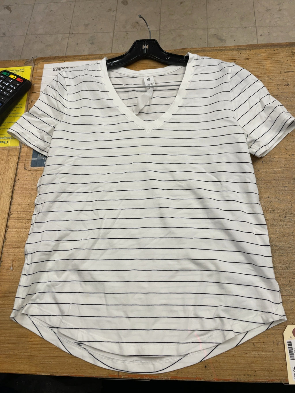 Lululemon Love Tee V-Neck Striped Size 4